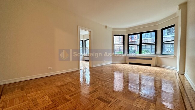 12 Dongan Place - 12 Dongan Place Apartment Unit 106