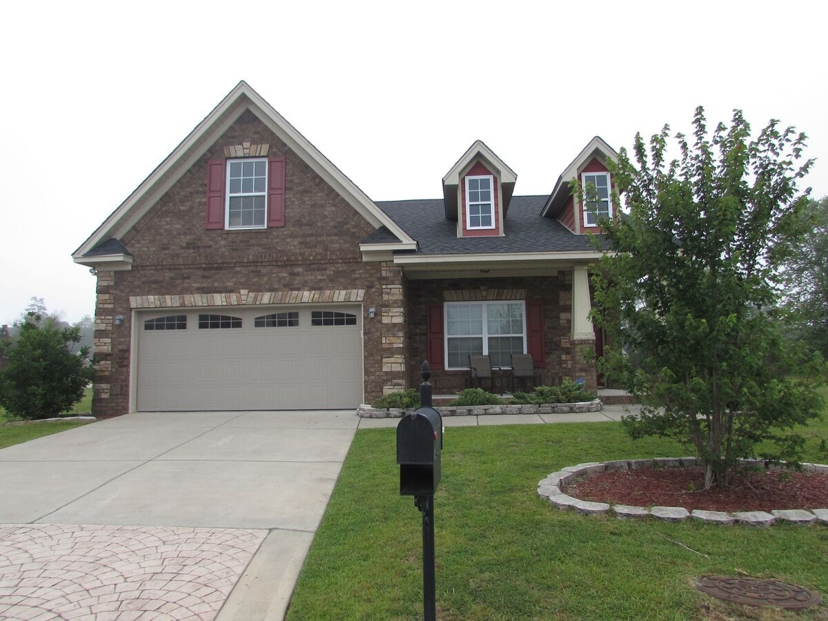 Beautiful Brick Home in Patriot Landing! - Beautiful Brick Home in Patriot Landing!