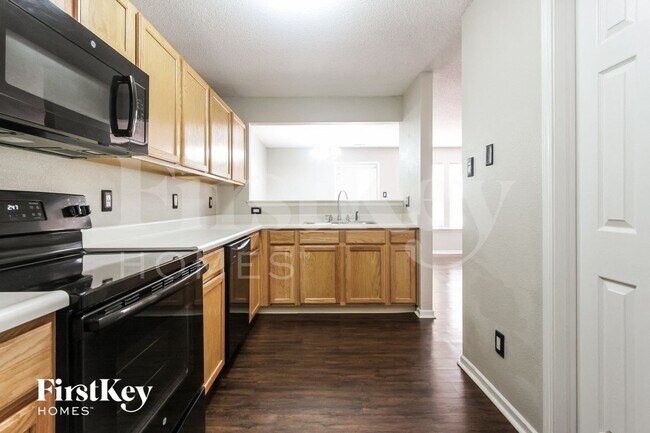 2733 Redland Ln