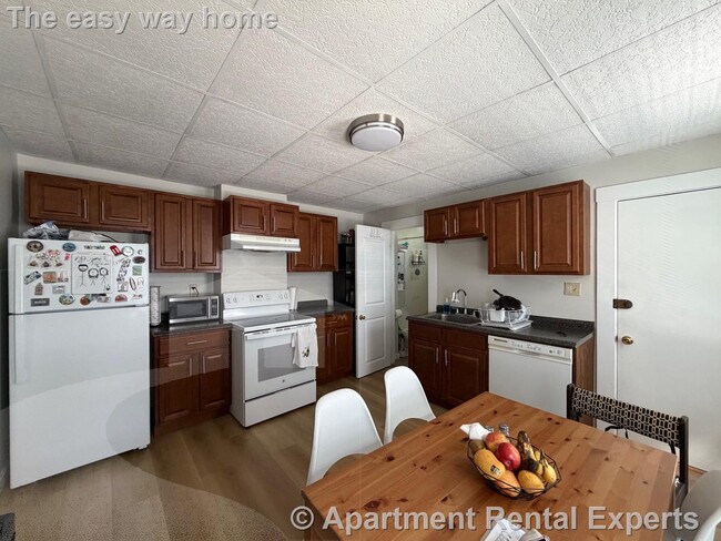 Photo - 11 Concord Ave Unit #2