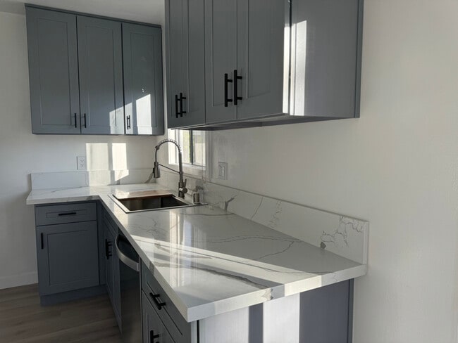 Photo - 3740 S Bentley Ave