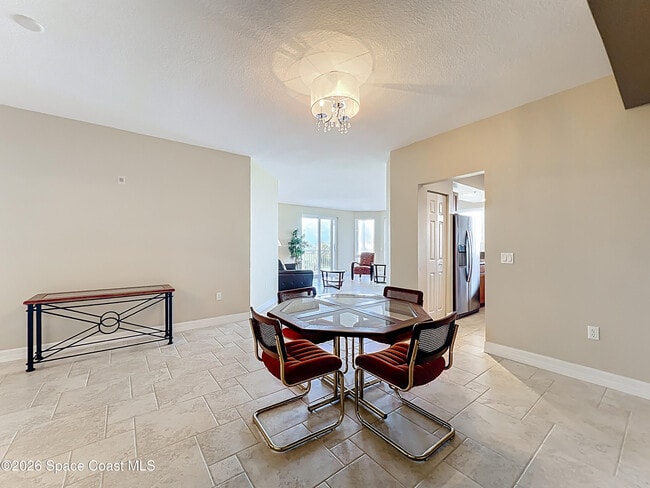 Photo - 110 Warsteiner Way Unidad 301