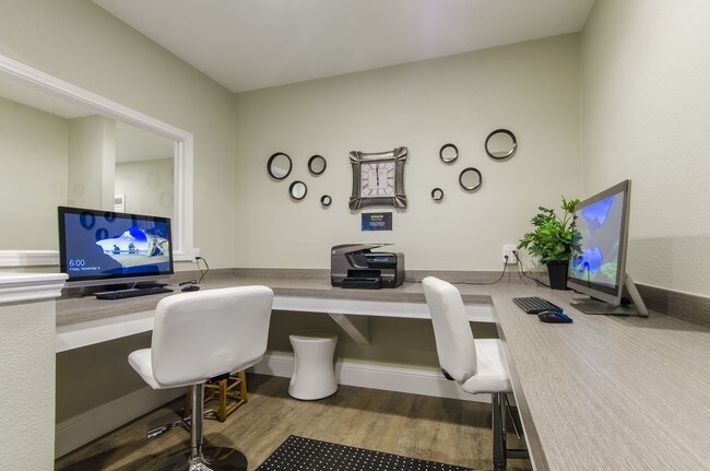 Timberlinks At Denton apartments — community photo