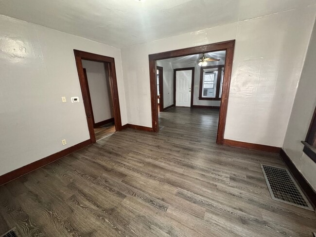 Photo - 412 Taylor Ave