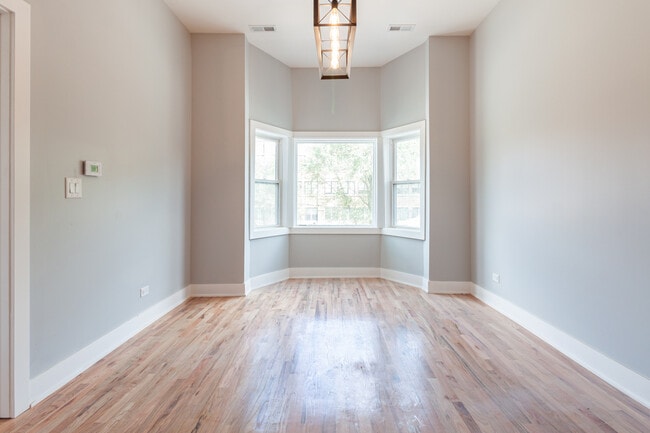 Photo - 1742 N California Ave
