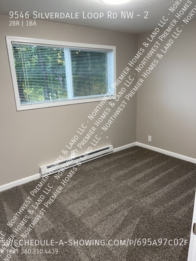 Photo - 9546 Silverdale Loop Rd NW Unidad 2