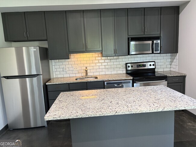 620 Glen Iris Dr NE Unit 207