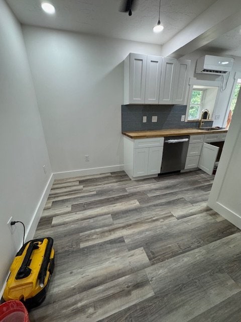 Building Photo - 534 Lee St