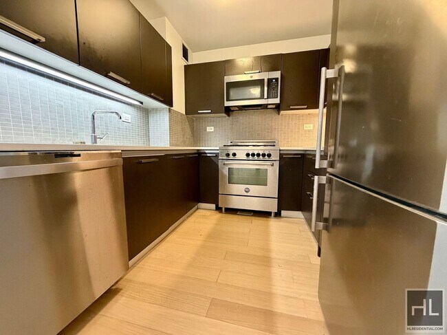 Photo - East 39th Street Unit 15B