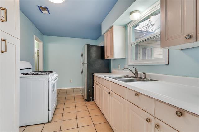 Photo - 4022 Baker Ave