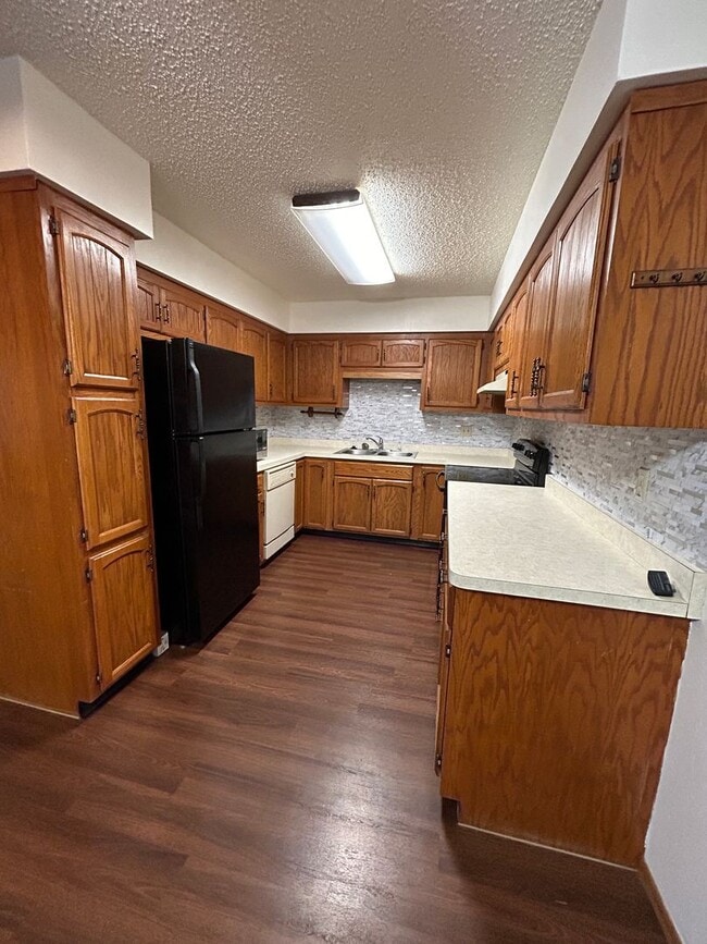 Photo - Spacious Condo for Rent