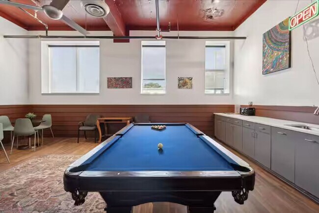 Photo - Modern Studio in Dallas' Creative Cedars District Unit 103