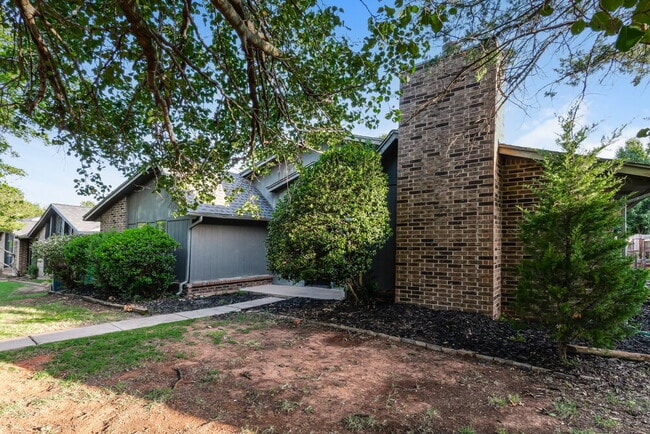 Photo - 801 NW 139th St