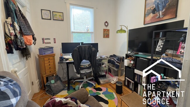 Photo - 2049 N Bingham St Unidad 2F