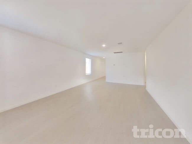 Photo - 3060 Dawn Sound Dr