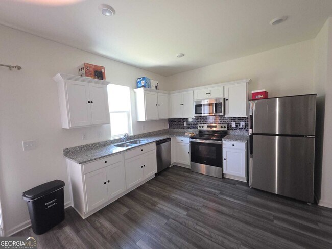 Photo - 125 CHESAPEAKE BAY Dr N