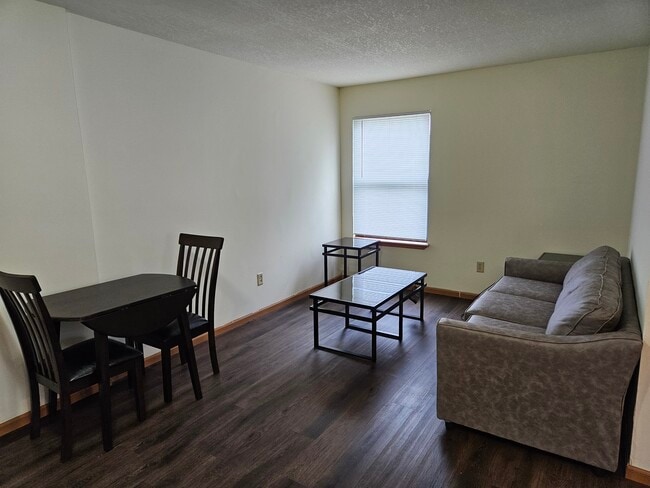 1639 1 bed