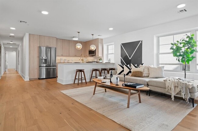 Photo - 525 Ave E Unit 2