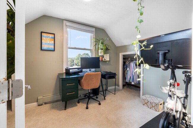 Photo - 261 Forest St