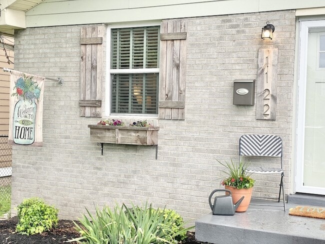 Photo - 1122 2nd Ave S