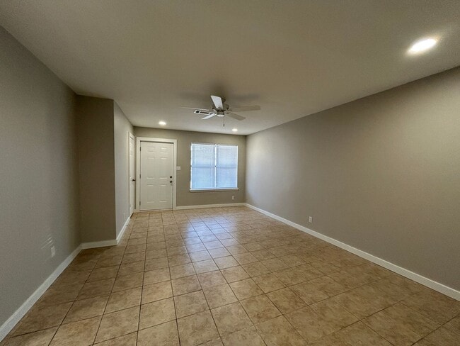Photo - Modern 2 Bed for Rent – Minutes from Pinnacle Hills and Pleasant Crossing Unit 1319