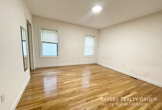 Photo - 128 Hillside St Unit 2R