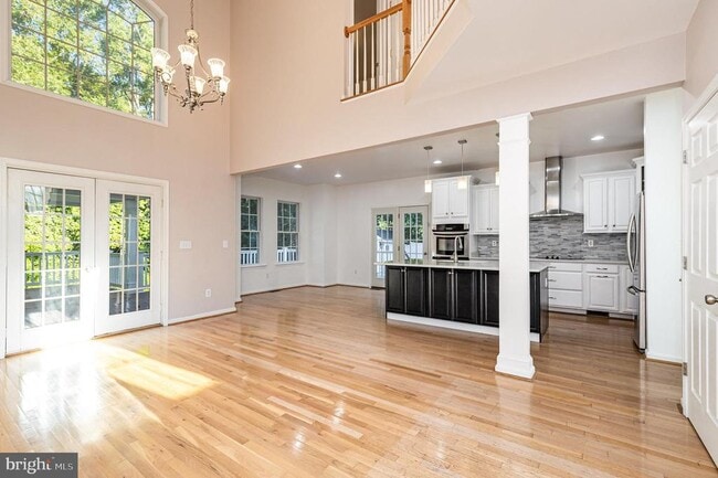 Photo - 9212 Isle of Laurels