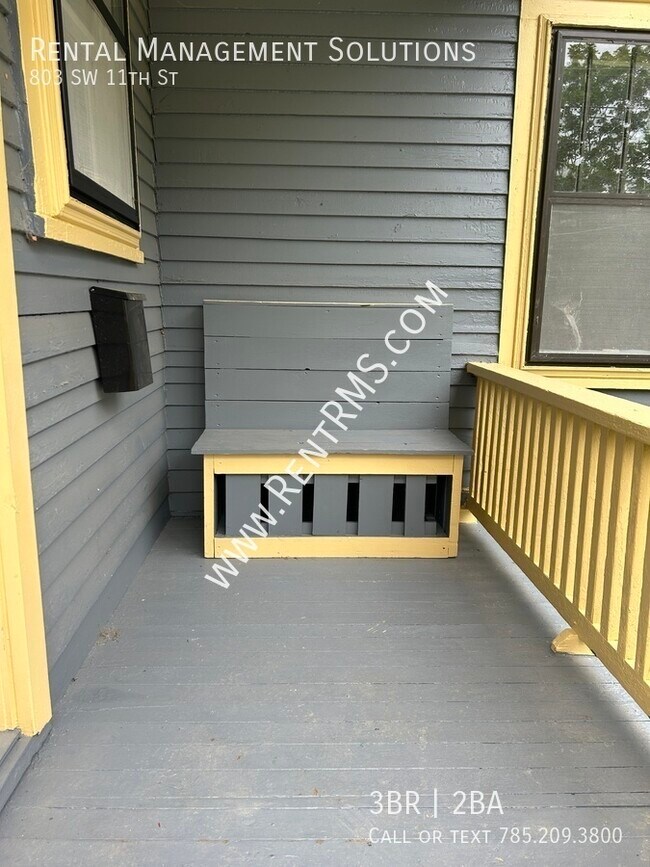 Photo - 803 SW 11th St Apartment