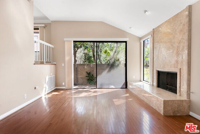 Photo - 21820 Marylee St Unit 225