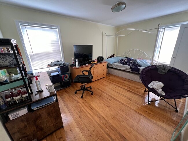 Bedroom - 237 Wardwell Rd