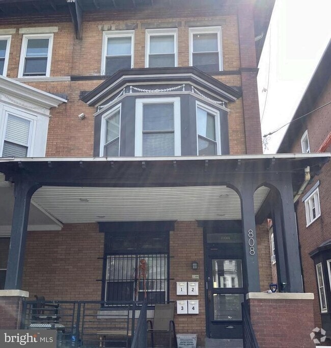 Building Photo - 808 S 49th St Rental