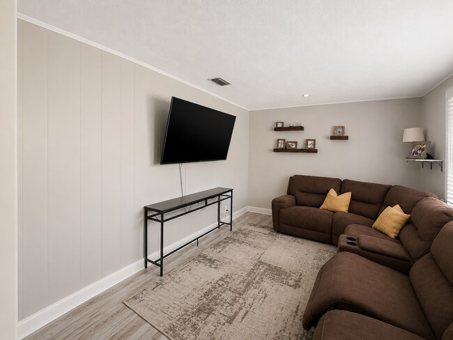 Photo - Spacious Orange Park Home with a Large Yard