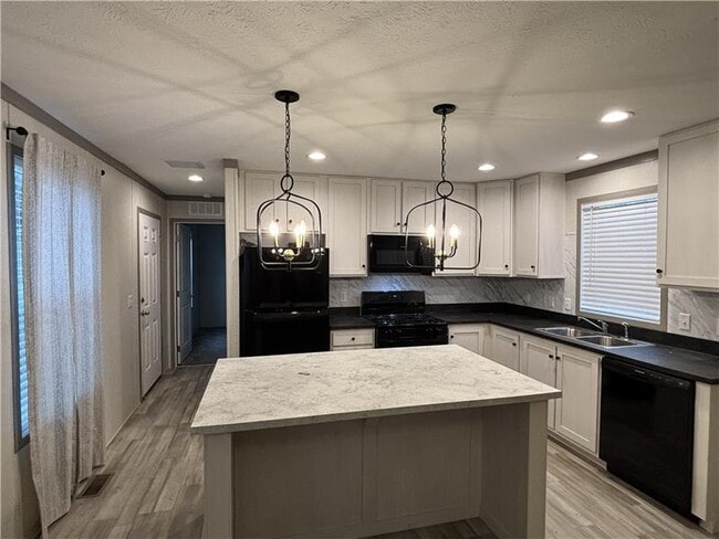 Photo - 244 New Mexico