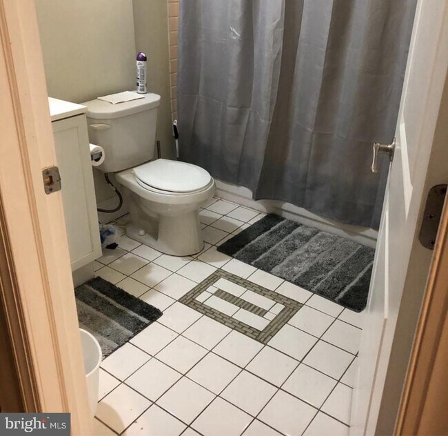 Photo - 2225 Reed St Unit #2