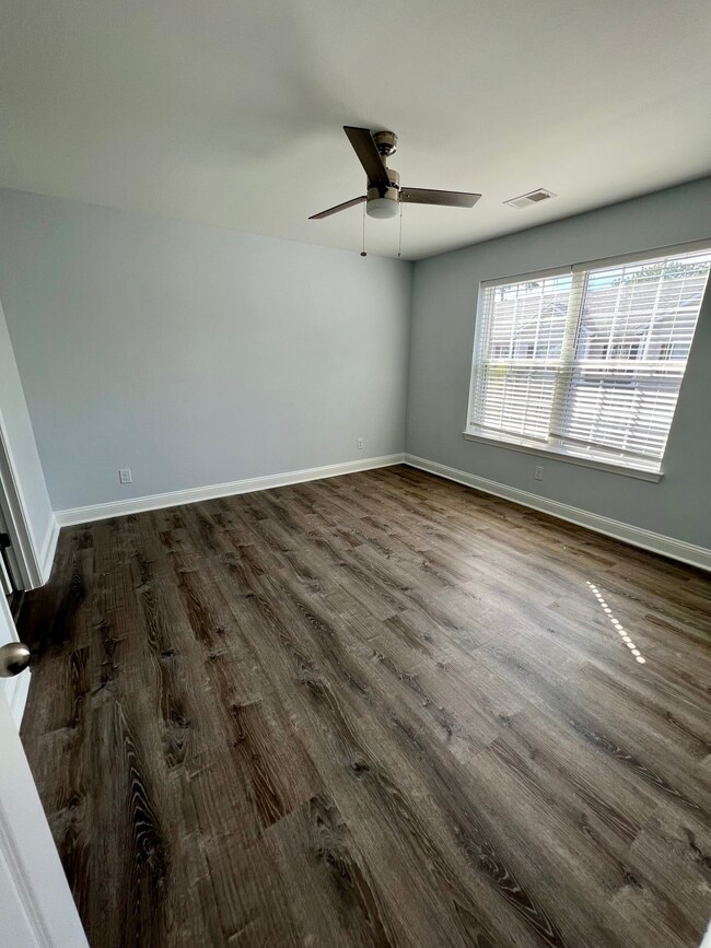 Photo - 609 37th Ave N