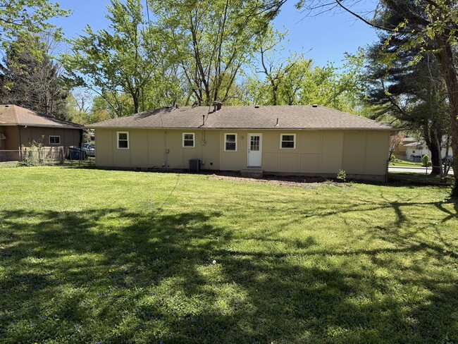 Photo - 303 Aspen Dr House