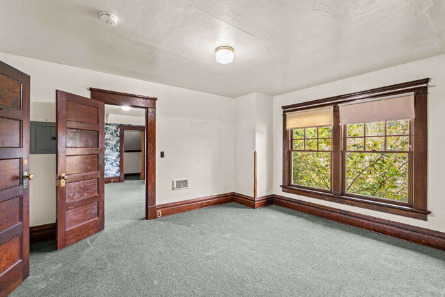 308 W 13th Ave Unit 2
