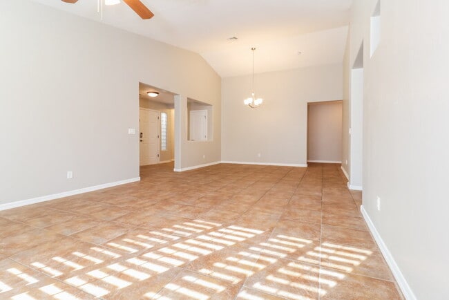 Photo - 25644 W Magnolia St