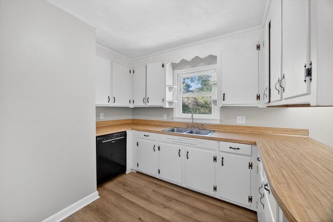 Photo - 1321 Briarfield Ave