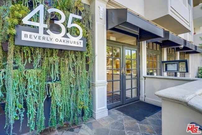 Photo - 435 N Oakhurst Dr Unidad 701