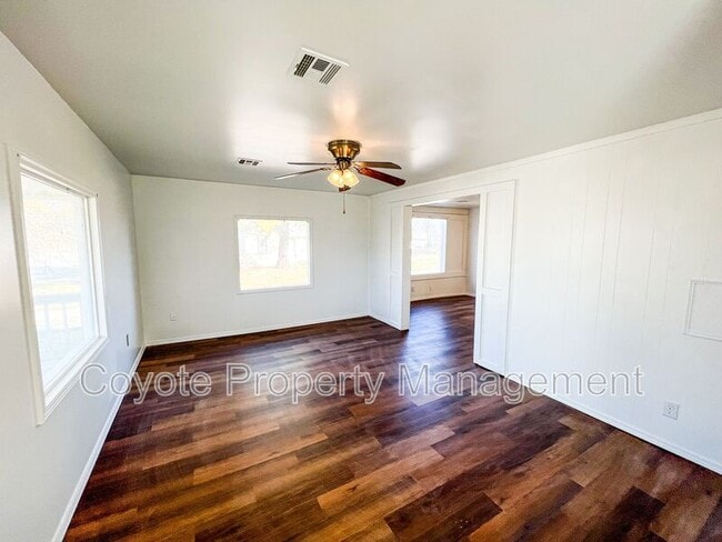 Photo - 201 S Jones Ave