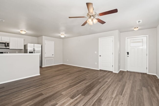 Photo - *Pre-Leasing* Three Bedroom | Two Bathroom Duplex with Full Service Lawn Care in Lawlis Ranch