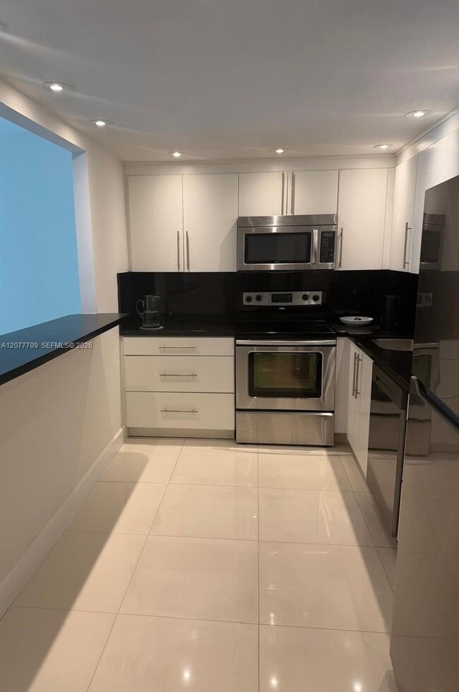 Photo - 19390 Collins Ave Unit 1418