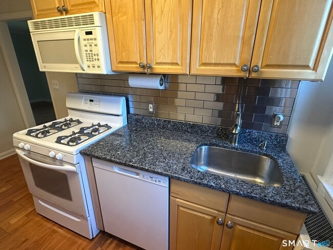 2475 Summer St Unit 3K