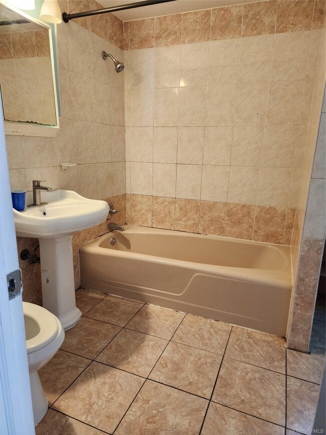 Photo - 441 Morris Dr