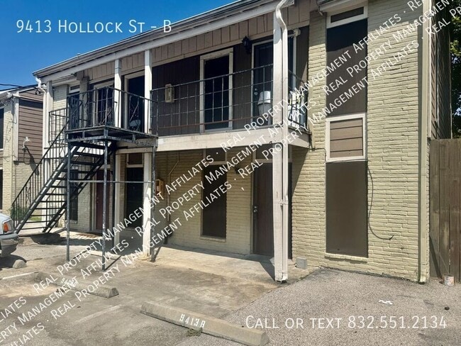 Building Photo - 9413 Hollock St Unit B Rental