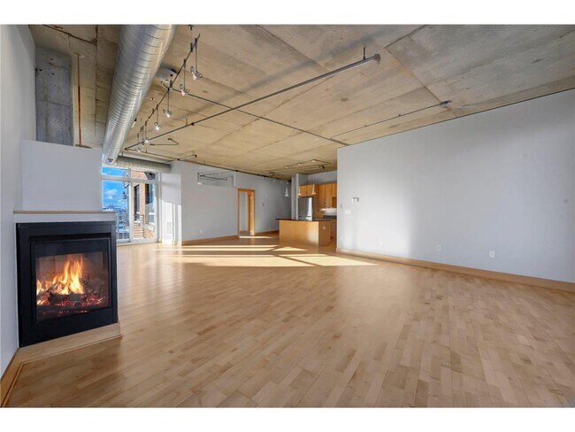 Photo - 150 NE 2nd St Unidad B514