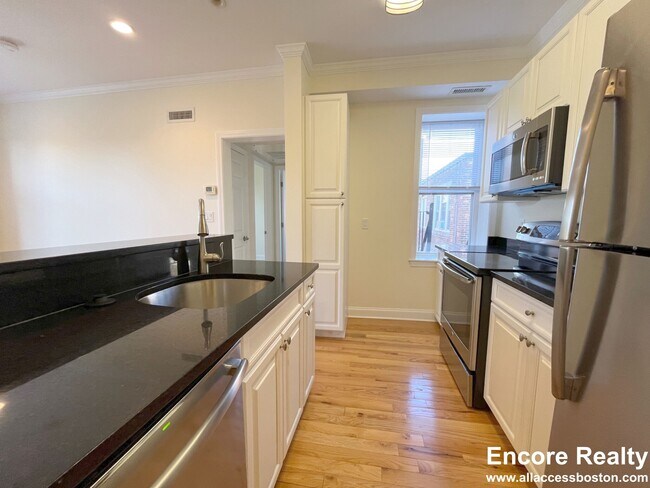 Photo - 23 Chauncy St Unit 16