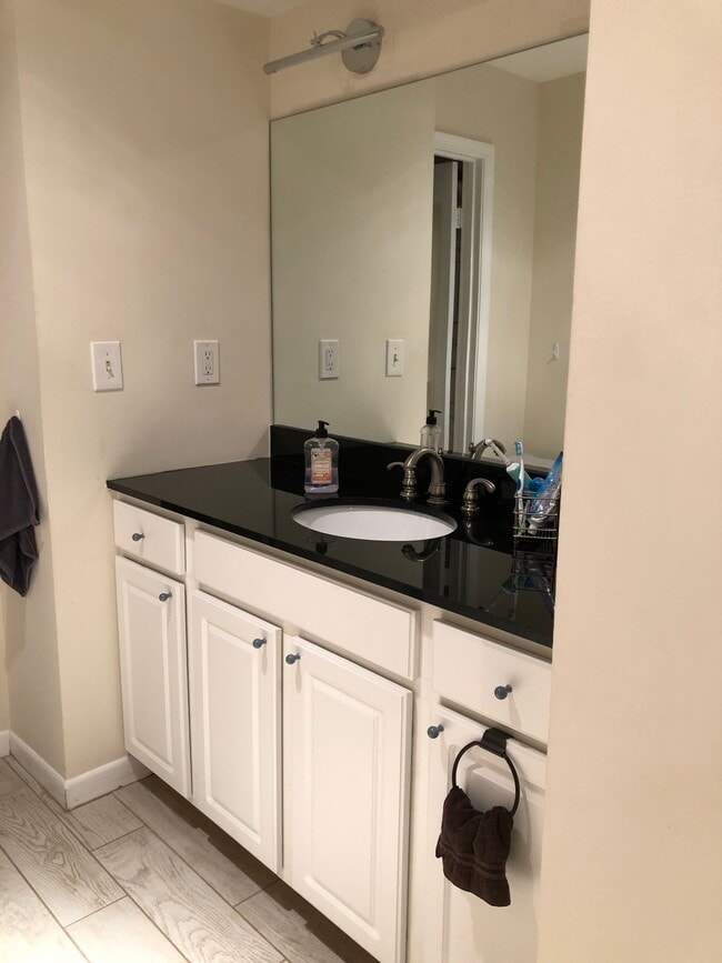 Photo - 1616 Corcoran St NW Unit 2