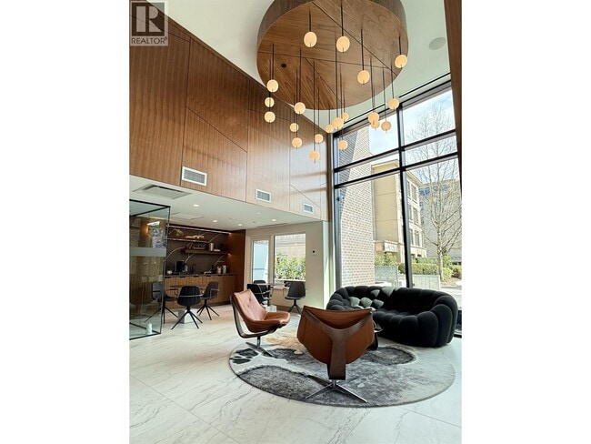 Photo - 423 6th St Unité 306